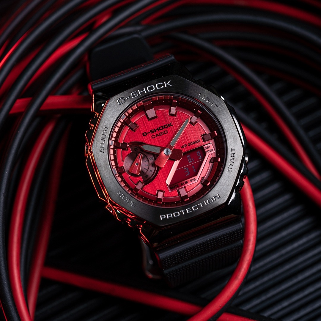 CASIO G-SHOCK GM-2100B-4A CASIO G-SHOCK GM-2100B-4A